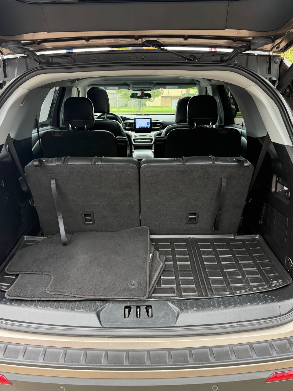 2021 Ford Explorer XLT - Photo 13